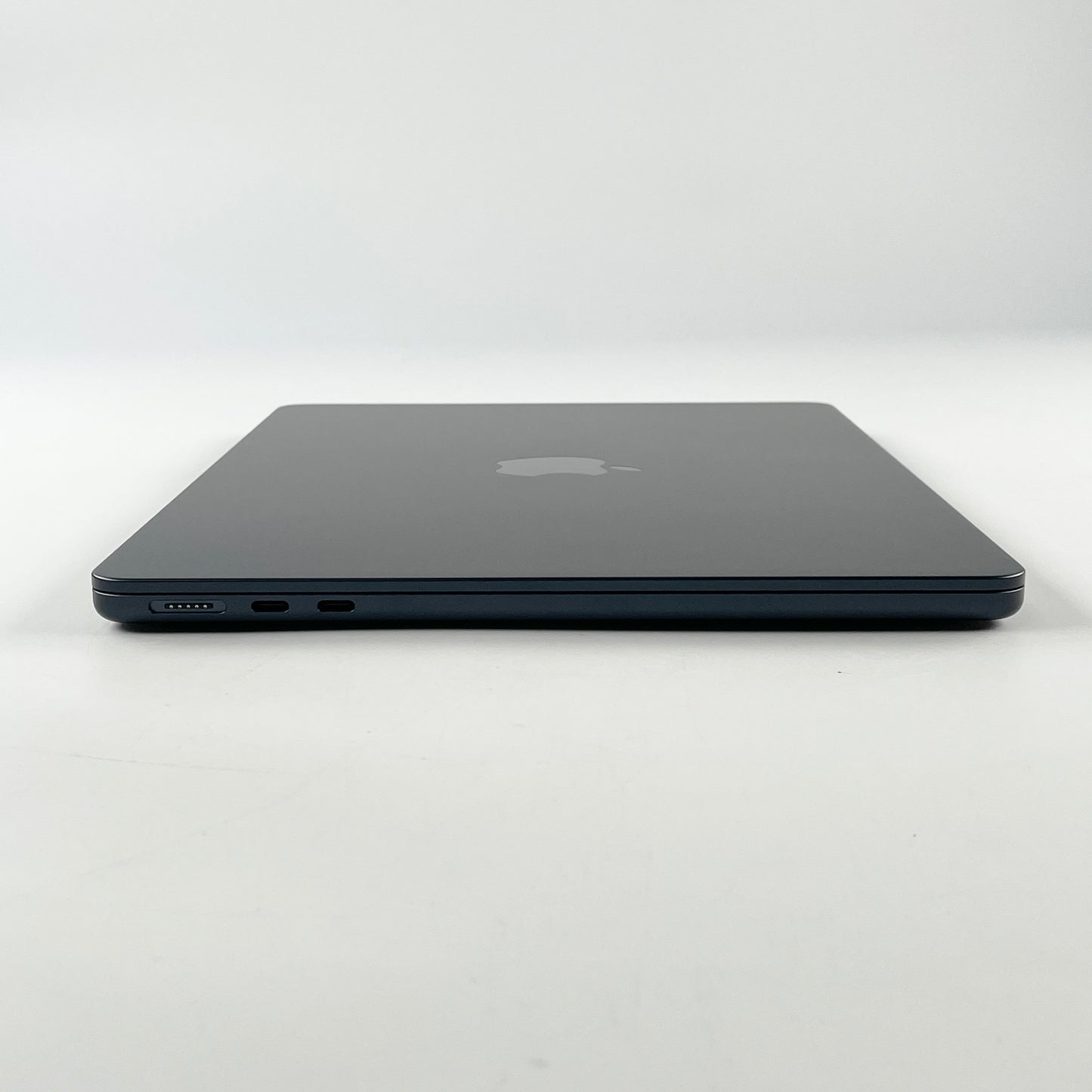 2025 Apple MacBook Air 13.6" M4 16C GPU 4.5GHz 16GB RAM 512GB SSD MW133LL/A