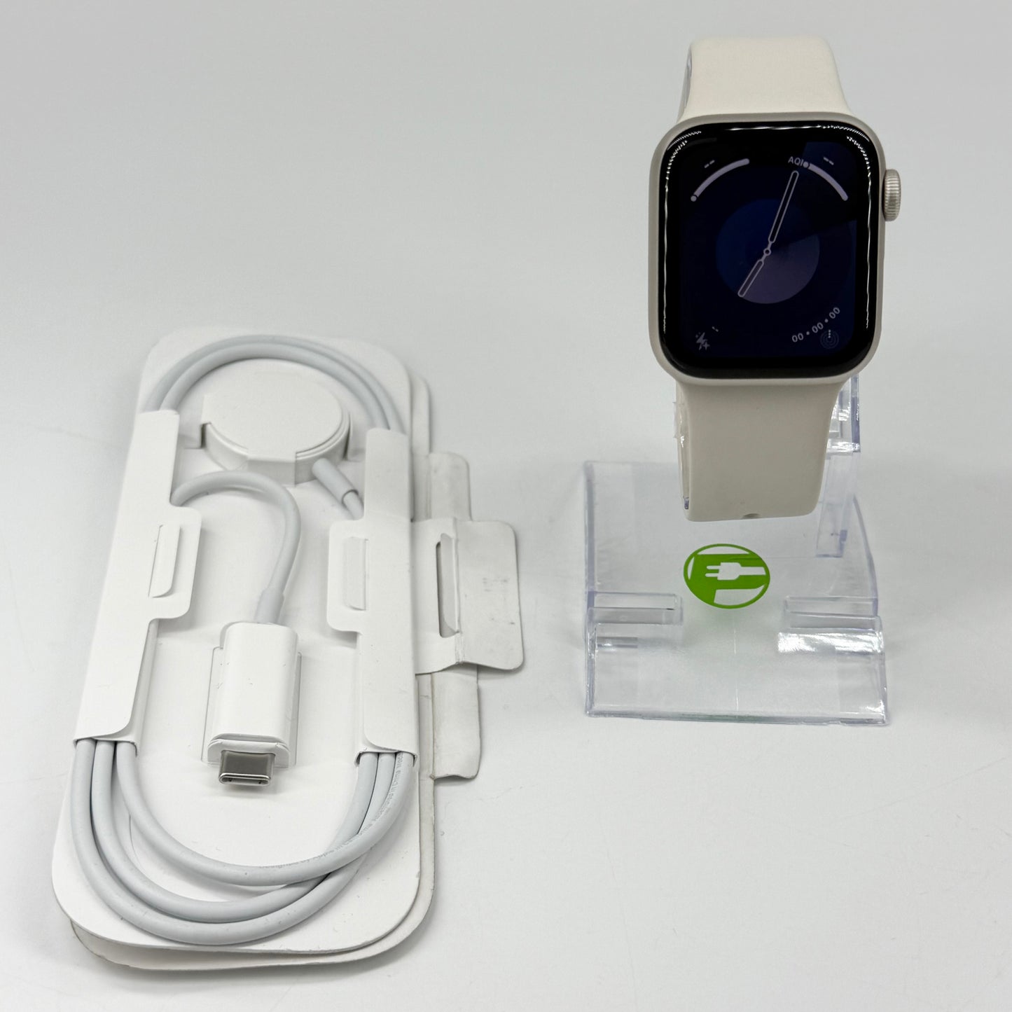 GPS Only Apple Watch SE 2nd Gen 40MM Starlight Aluminum Starlight Sport Band