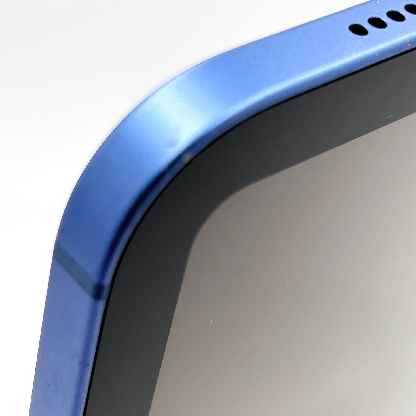 Unlocked Apple iPad 10th Gen 64GB Blue MQ6K3LL/A