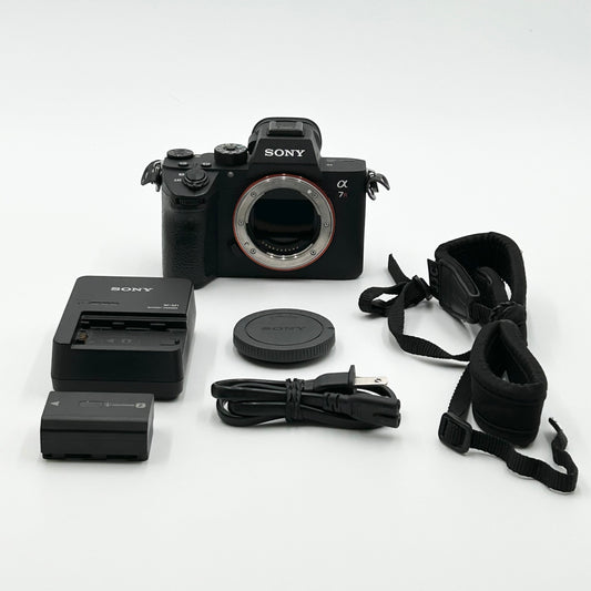 Sony Alpha A7R III 42.4MP Mirrorless Digital Camera 8044 Shutter Count