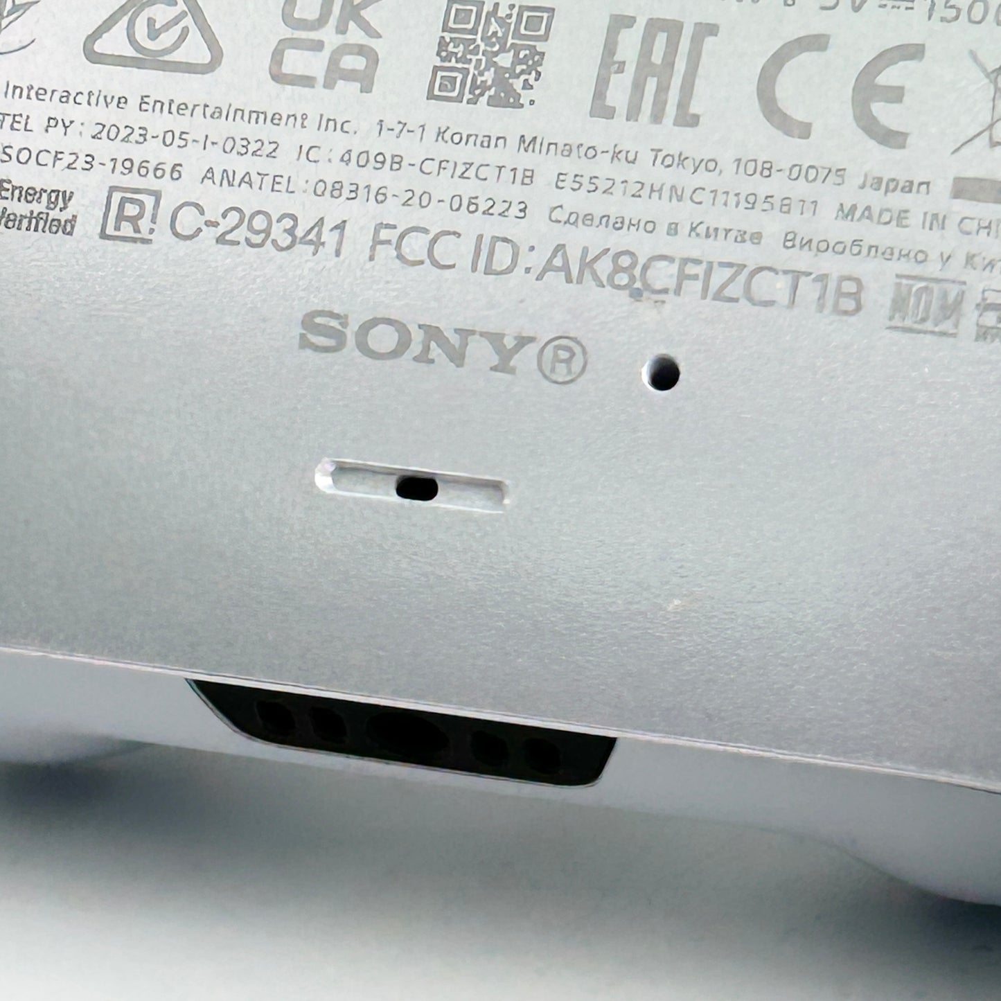 Sony PlayStation 5 PS5 Dualsense Wireless Controller Chroma Pearl CFI-ZCT1W