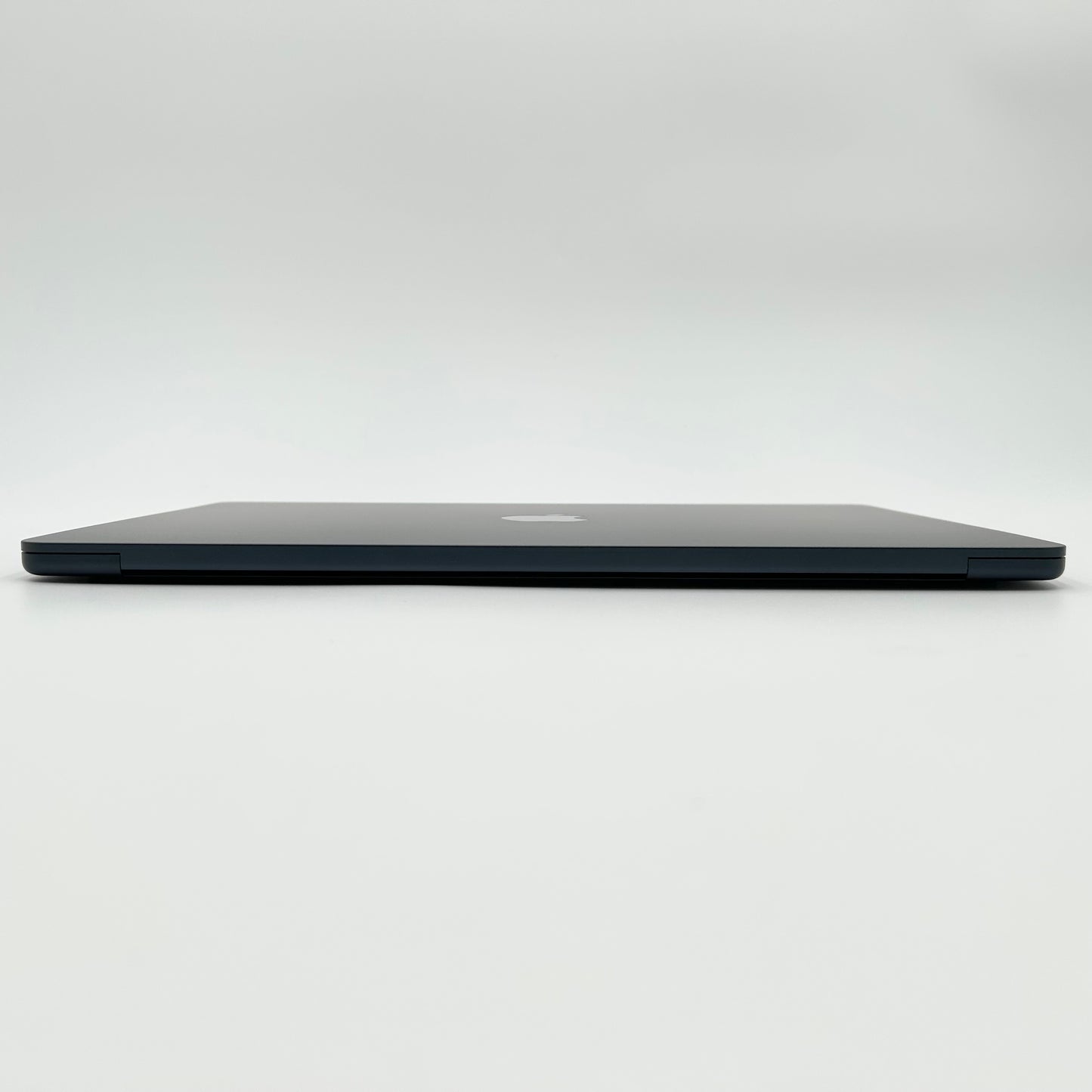 2025 Apple MacBook Air 15" M4 10 Core 4.5GHz 16GB RAM 256GB SSD A3241