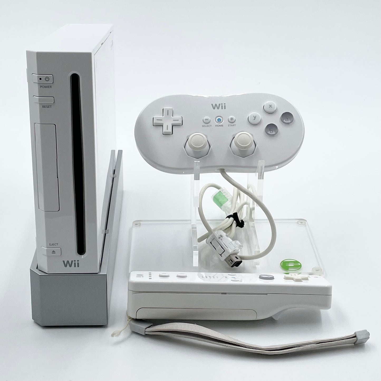 Nintendo Wii Sports Bundle Video Game Console + Wii Sports Bundle RVL-001 White