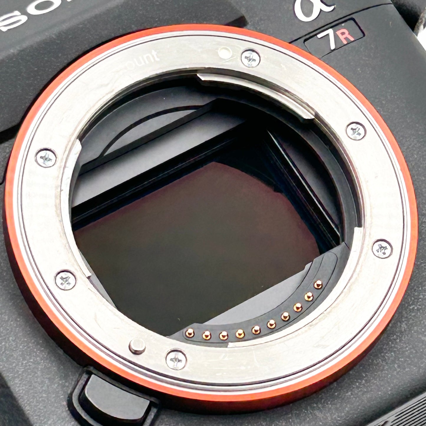 Sony Alpha A7R III 42.4MP Mirrorless Digital Camera 8044 Shutter Count