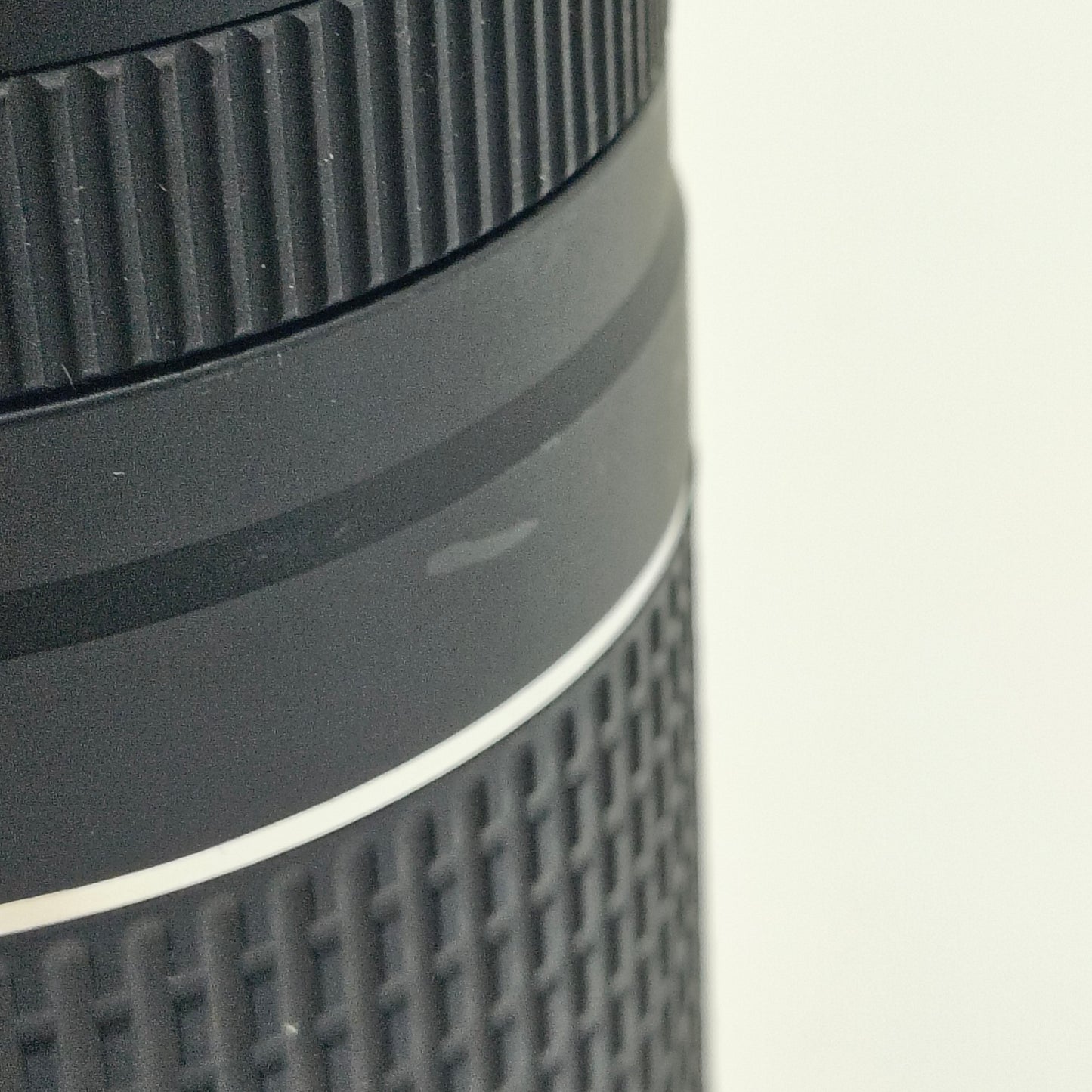 Canon EF Zoom Lens 75-300mm f/1.4-5.6 III